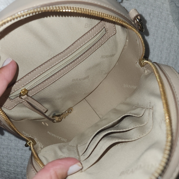 Brahmin Elegant Beige Handbag ** RARE** - Picture 10 of 15